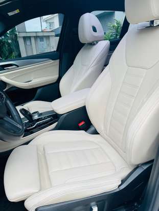 BMW-X4-2019