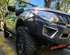 MITSUBISHI L200 TRITON 2.4 16V TURBO DIESEL SPORT GLX CD 4P 4X4 MANUAL MITSUBISHI L200 TRITON 2.4 16V TURBO DIESEL SPORT GLX CD 4P 4X4 MANUAL