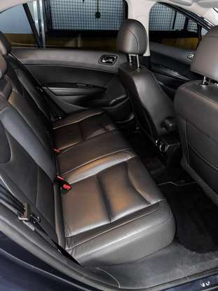 PEUGEOT-408-2011