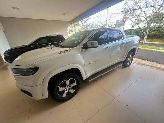 RAM RAMPAGE 2.0 HURRICANE 4 TURBO GASOLINA LARAMIE 4X4 AUTOMÁTICO