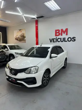 TOYOTA ETIOS 1.5 PLATINUM 16V FLEX 4P AUTOMÁTICO
