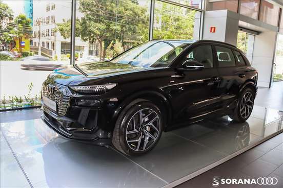 AUDI-Q6 E-TRON-2024
