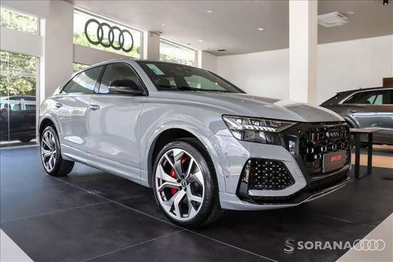 AUDI-RS Q8-2023