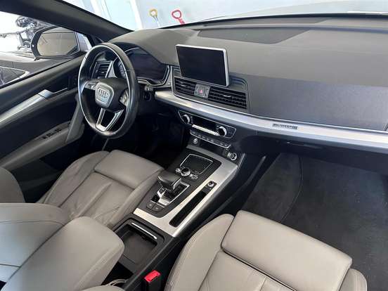 AUDI-Q5-2.0 TFSI GASOLINA AMBITION S TRONIC AUDI-Q5-2018