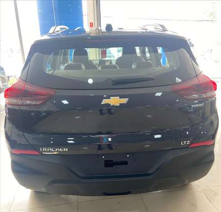CHEVROLET-TRACKER-2024