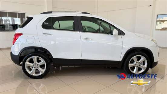 CHEVROLET-TRACKER-2014