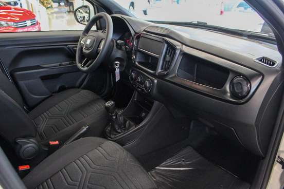 FIAT-STRADA-1.3 FIREFLY FLEX FREEDOM CS MANUAL FIAT-STRADA-2025