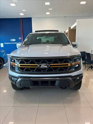 FORD F-150 5.0 V8 GASOLINA CD TREMOR FX4 AUTOMÁTICO