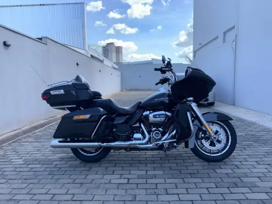 HARLEY-DAVIDSON ROAD GLIDE ULTRA HARLEY-DAVIDSON ROAD GLIDE ULTRA