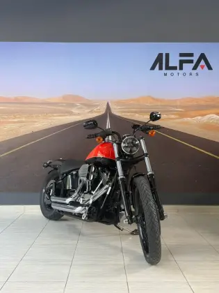 HARLEY-DAVIDSON SOFTAIL BLACKLINE 