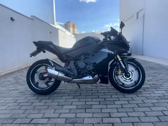 HONDA-CBR 600F HONDA-CBR 600F-2012