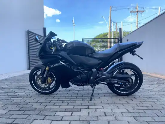 HONDA-CBR 600F HONDA-CBR 600F-2012