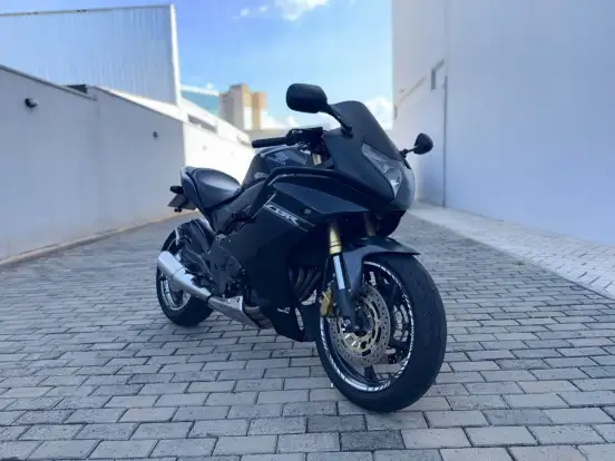 HONDA-CBR 600F HONDA-CBR 600F-2012