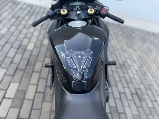 HONDA-CBR 600F HONDA-CBR 600F-2012