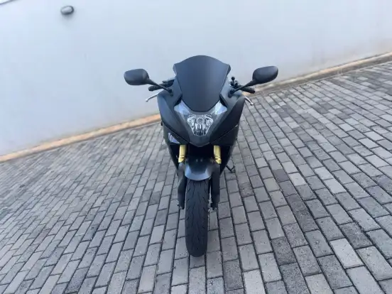 HONDA-CBR 600F HONDA-CBR 600F-2012