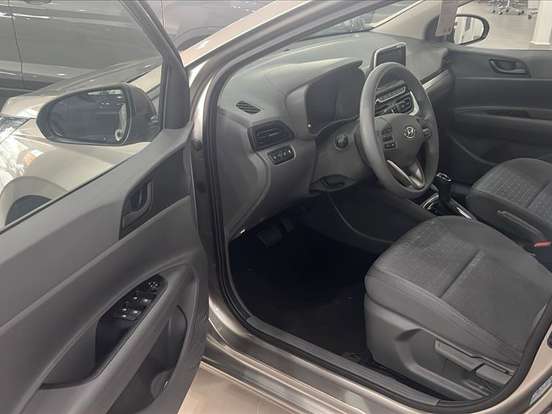HYUNDAI-HB20S-1.0 TGDI FLEX COMFORT PLUS AUTOMÁTICO HYUNDAI-HB20S-2025