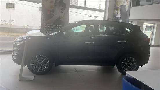 HYUNDAI-TUCSON-2024