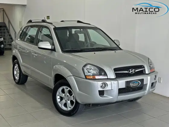 HYUNDAI TUCSON 2.0 MPFI GLS 16V 143CV 2WD GASOLINA 4P AUTOMÁTICO HYUNDAI TUCSON 2.0 MPFI GLS 16V 143CV 2WD GASOLINA 4P AUTOMÁTICO
