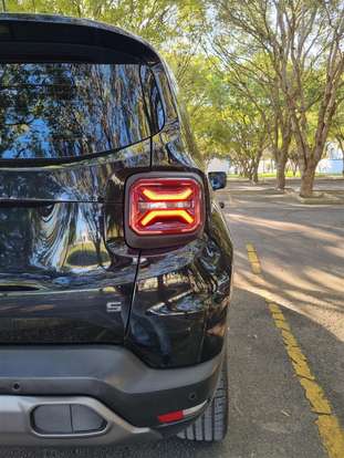 JEEP-RENEGADE-2022