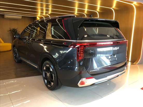 KIA-CARNIVAL-2024