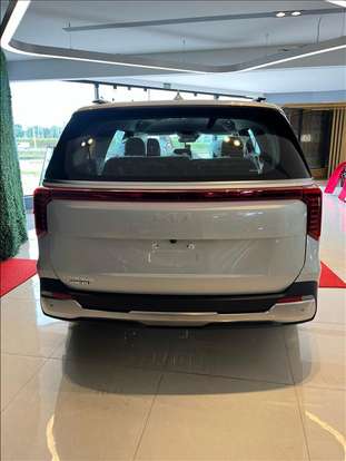 KIA-CARNIVAL-2024