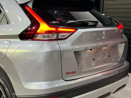 MITSUBISHI-ECLIPSE CROSS-1.5 MIVEC TURBO GASOLINA HPE CVT MITSUBISHI-ECLIPSE CROSS-2025