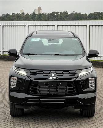MITSUBISHI PAJERO SPORT 2.4 16V MIVEC TURBO DIESEL LEGEND BLACK AWD AUTOMÁTICO