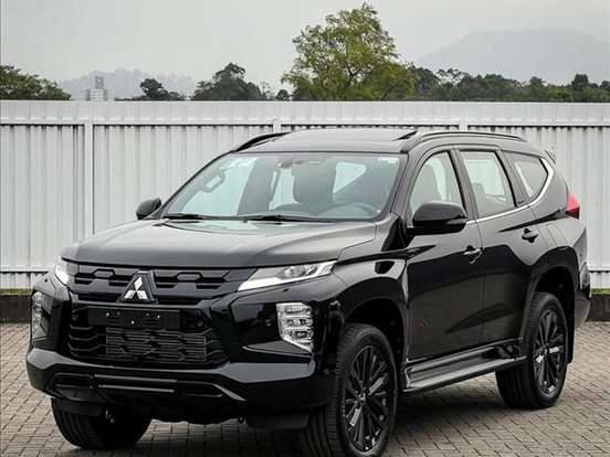 MITSUBISHI-PAJERO SPORT-2.4 16V MIVEC TURBO DIESEL LEGEND BLACK AWD AUTOMÁTICO MITSUBISHI-PAJERO SPORT-2024