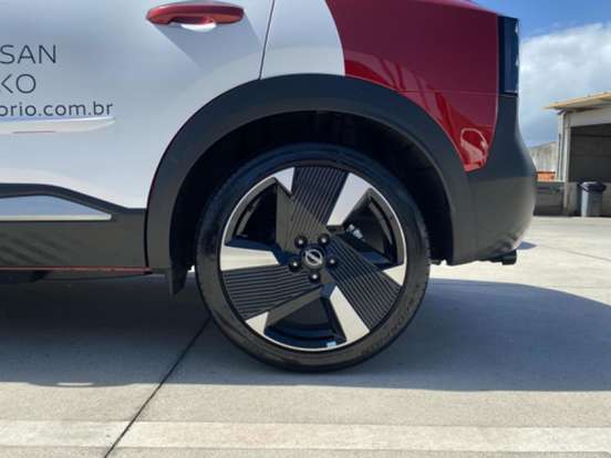 NISSAN-KICKS-2025