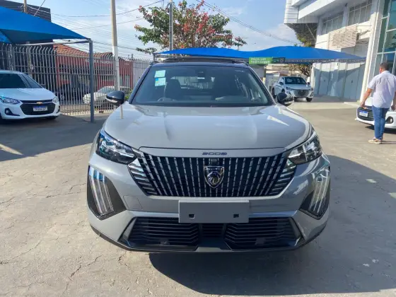 PEUGEOT 2008 1.0 TURBO 200 HYBRID GT CVT