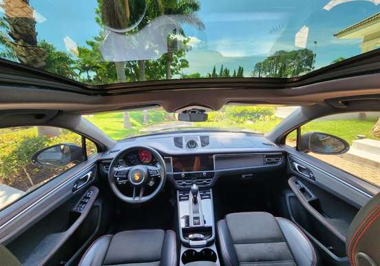 PORSCHE-MACAN-2023