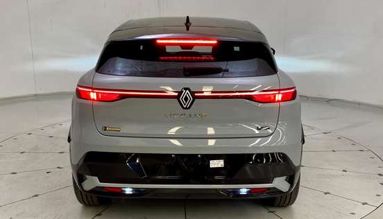 RENAULT-MEGANE-2025