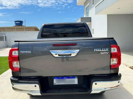 TOYOTA-HILUX-2.8 D-4D TURBO DIESEL CD SRV 4X4 AUTOMÁTICO TOYOTA-HILUX-2023