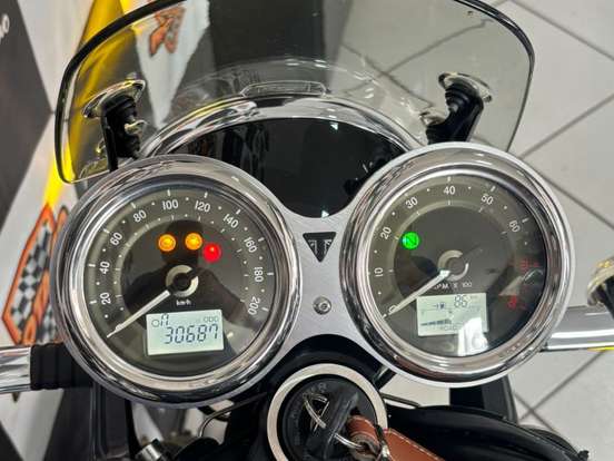 TRIUMPH-BONNEVILLE T120 1200 TRIUMPH-BONNEVILLE T120 1200-2018