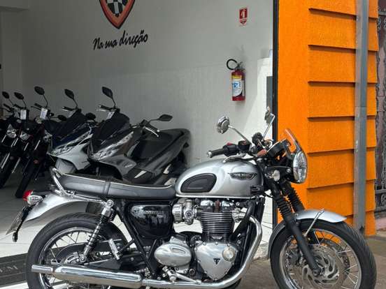 TRIUMPH-BONNEVILLE T120 1200 TRIUMPH-BONNEVILLE T120 1200-2018