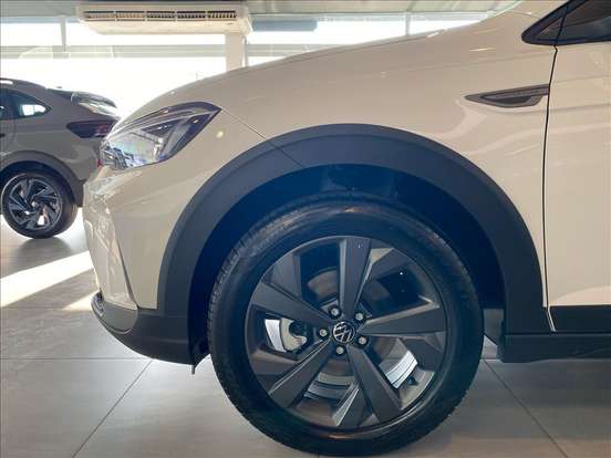 VOLKSWAGEN-NIVUS-1.0 200 TSI TOTAL FLEX COMFORTLINE AUTOMÁTICO VOLKSWAGEN-NIVUS-2025