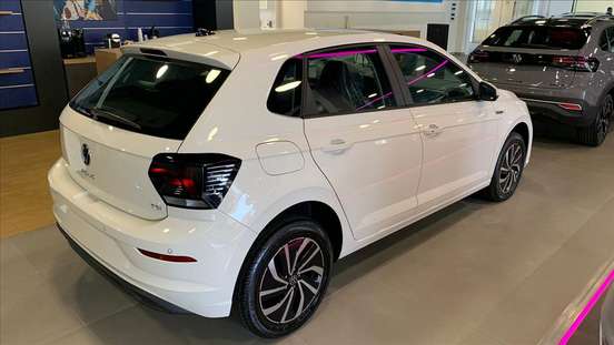 VOLKSWAGEN-POLO-2025