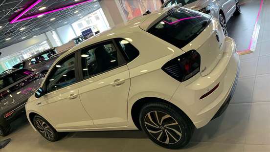 VOLKSWAGEN-POLO-2025