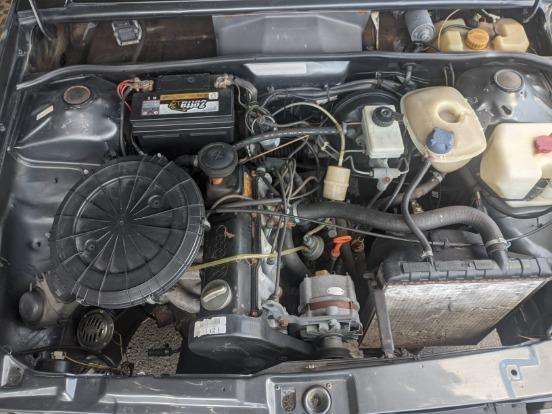 VOLKSWAGEN-GOL-1993