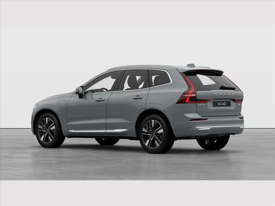VOLVO-XC60-2025