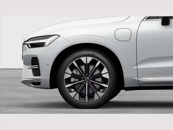 VOLVO-XC60-2025