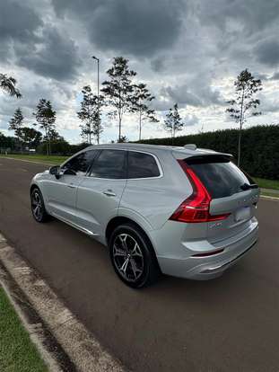 VOLVO-XC60-2021