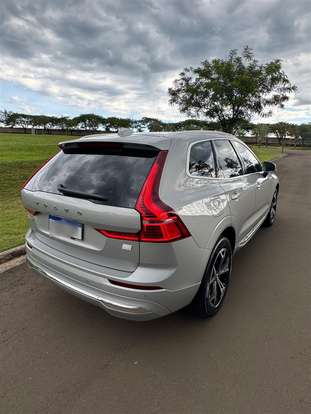 VOLVO-XC60-2021