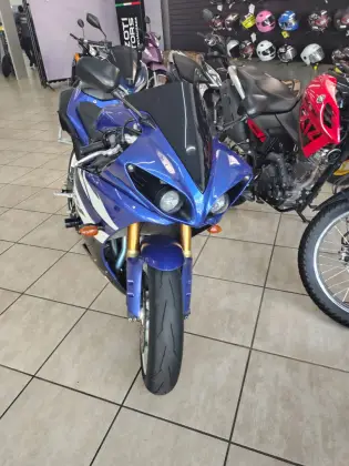YAMAHA YZF R1 YAMAHA YZF R1