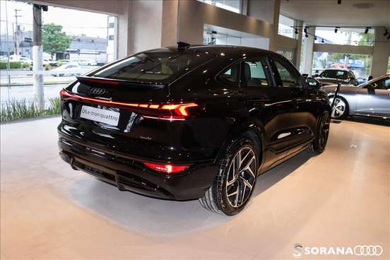 AUDI-Q6 E-TRON-2024