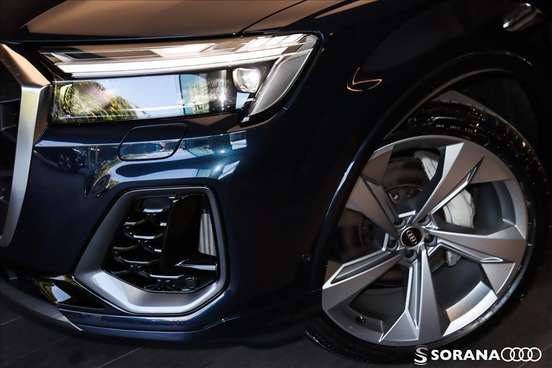 AUDI-Q7-2025