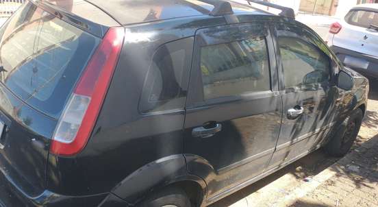 FORD-FIESTA-2007