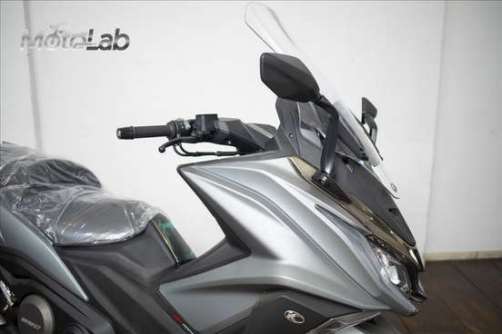 KYMCO-AK 550i-2024