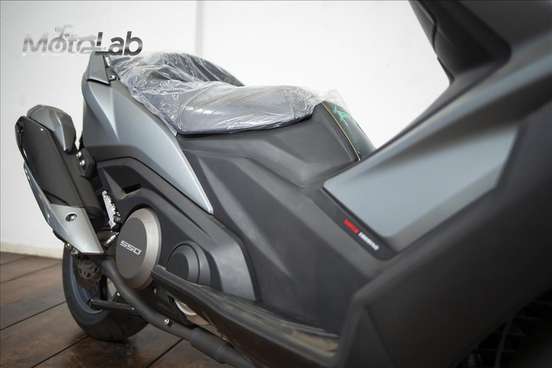 KYMCO-AK 550i-2024