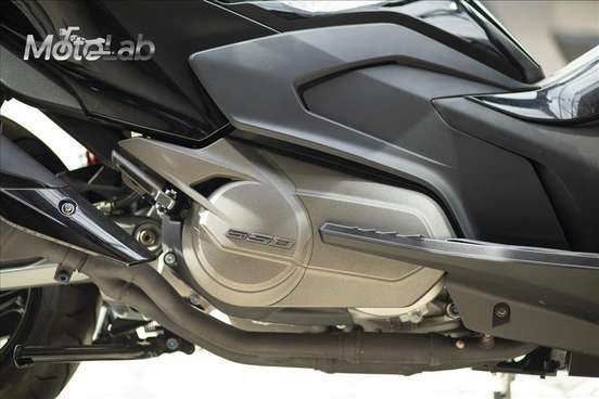 KYMCO-AK 550i-2024